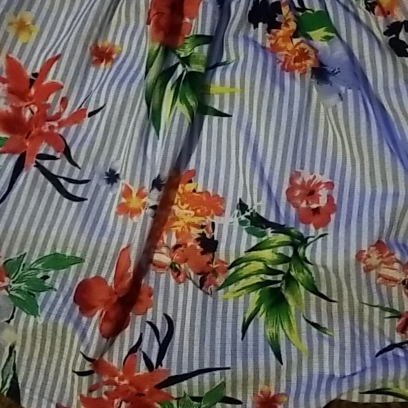 NEW - Top, colorful junior's - Picture 2 of 3